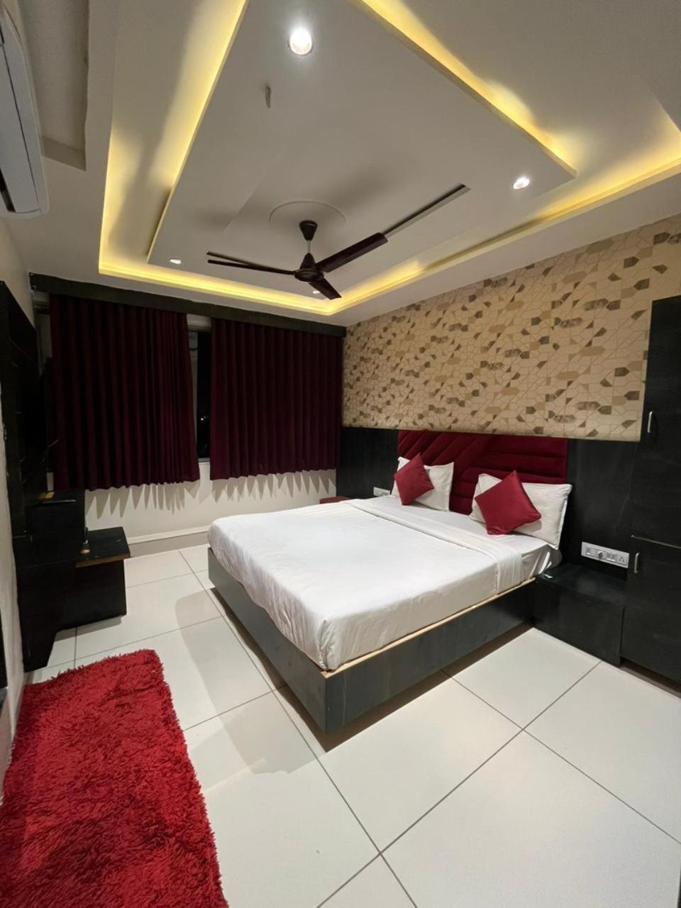 Prime View Hotel Ahmedabad Quarto foto