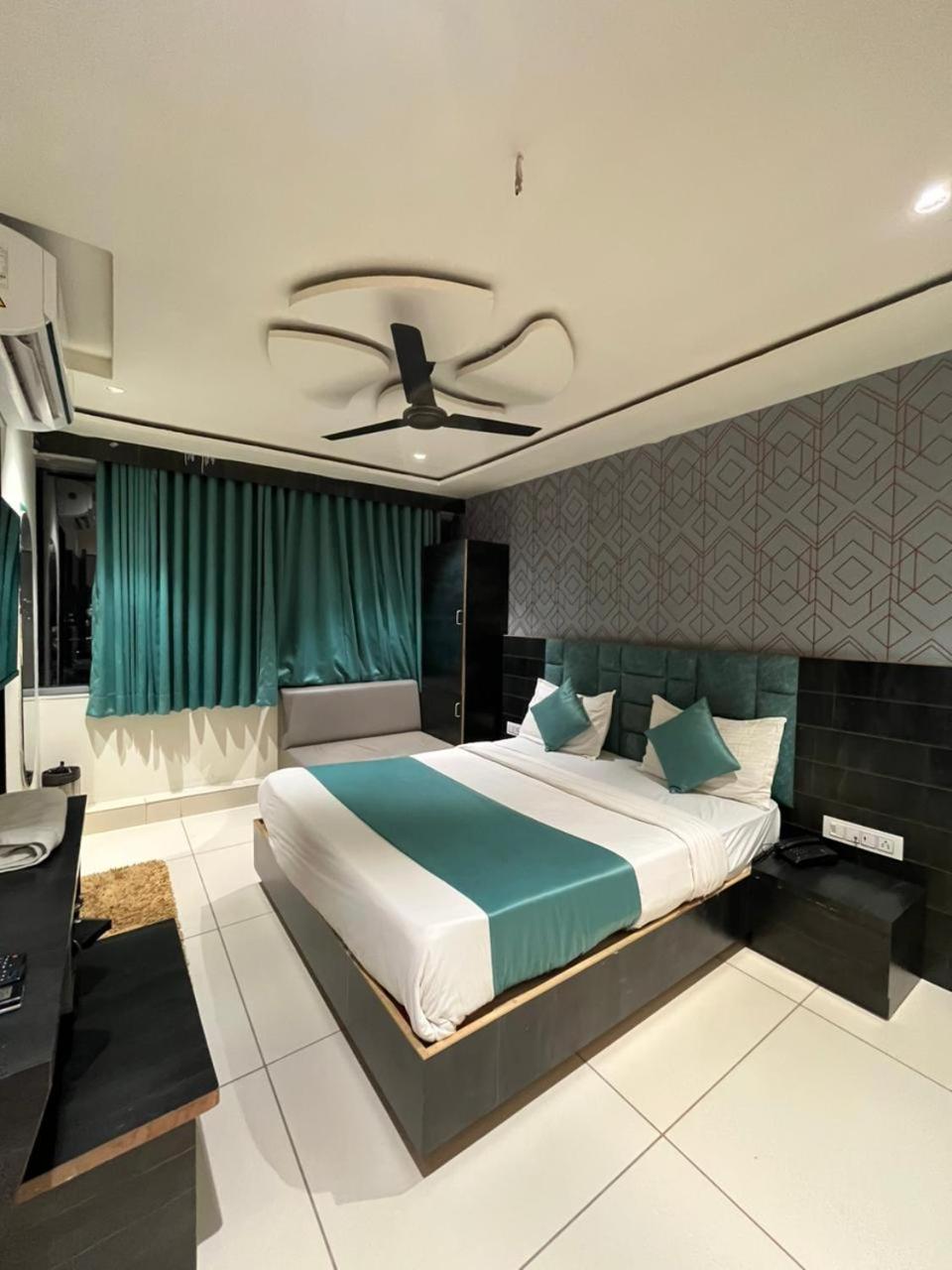 Prime View Hotel Ahmedabad Quarto foto